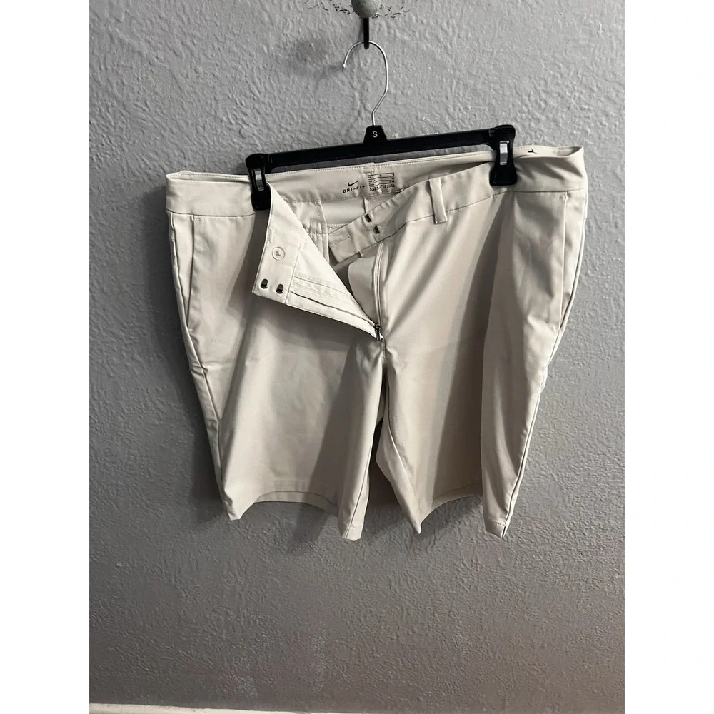 Nike Womens Dri Fit Bermuda Sport Shorts Size 14 Beige